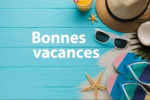 Bonnes vacances écrit sur fond bleu avec accessoires de plage - Illustration de l'orthographe correcte au pluriel